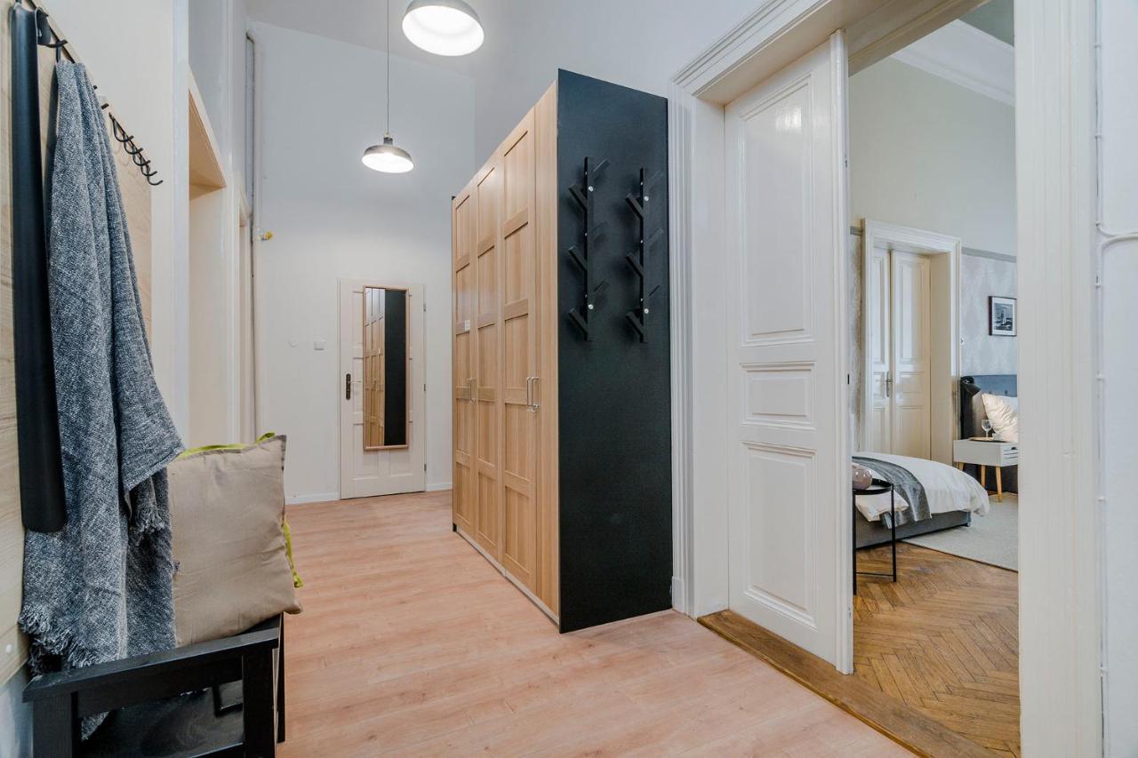 Modern And Huge Apts In Center By Michal&friends Appartement